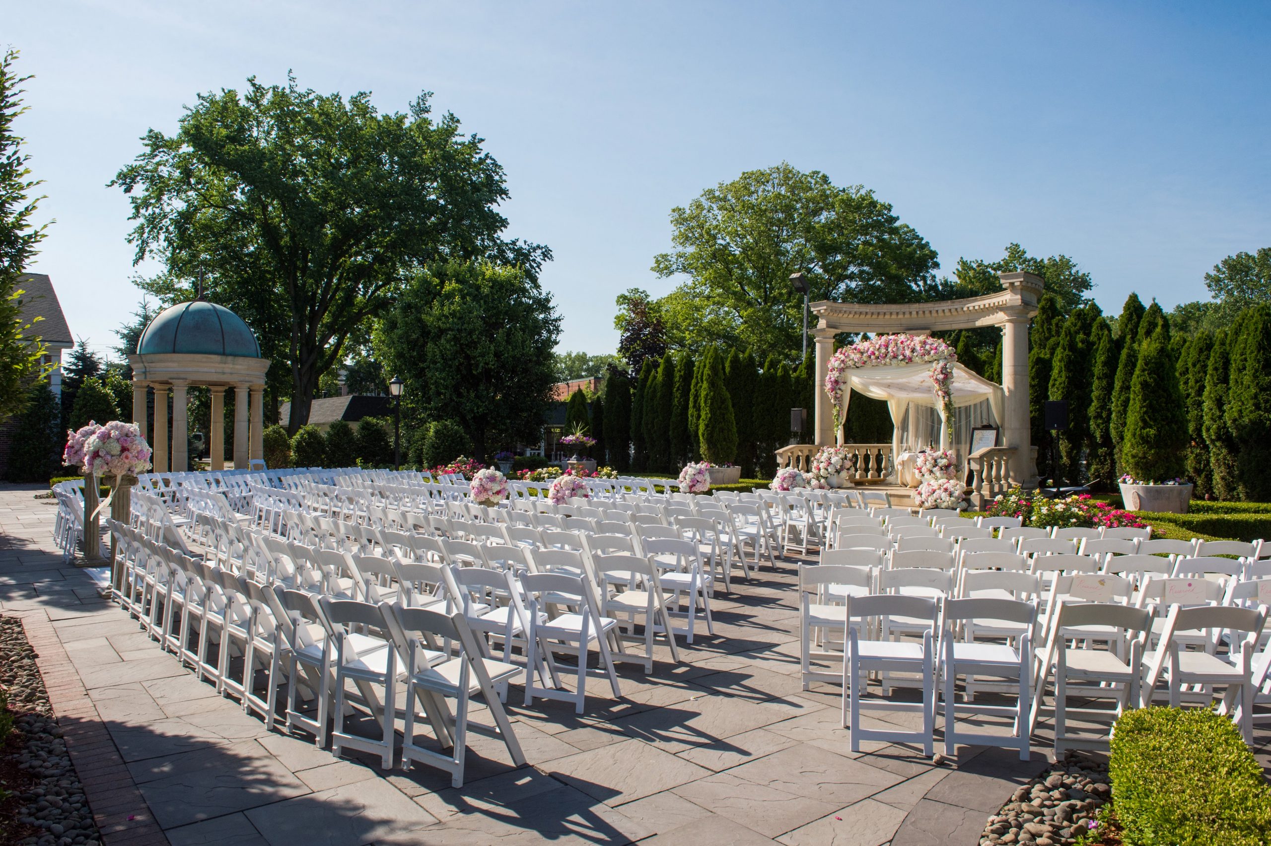 Wedding under a big tree!  Backyard wedding ceremony, Wedding